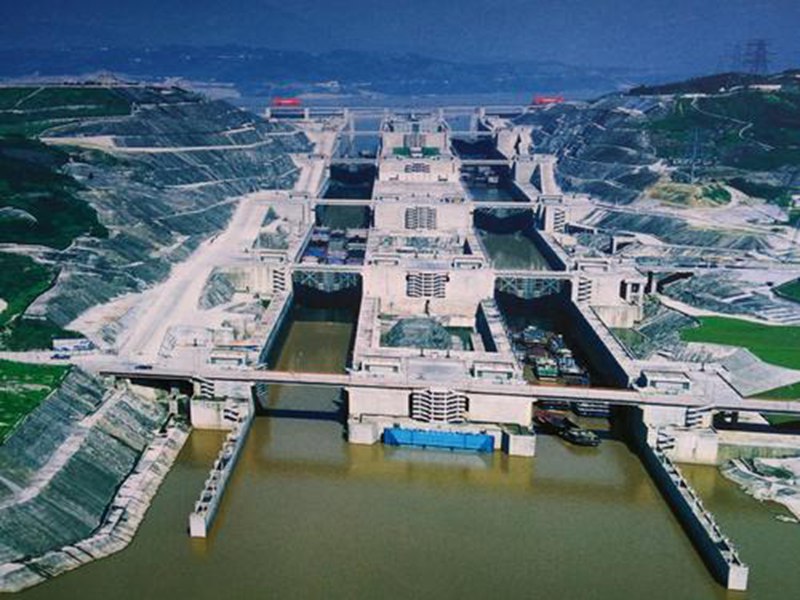 三峽雙線(xiàn)五級船閘水保綠化工程順利完工