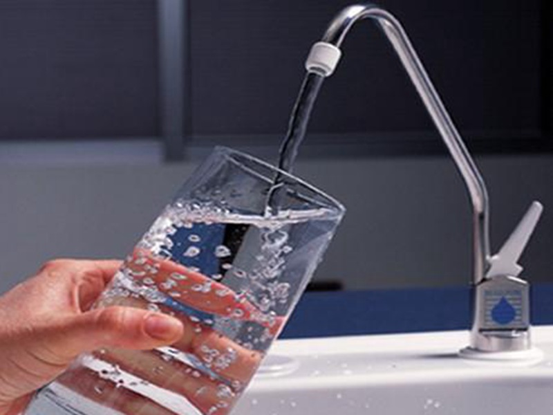 衛生部門(mén)今年的重點(diǎn)任務(wù)是檢測飲用水安全